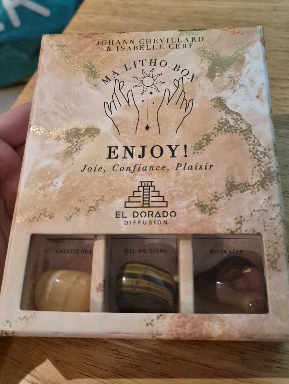 My Litho Box Enjoy! : Joy, Confidence, Pleasure French Book And Crystal Set